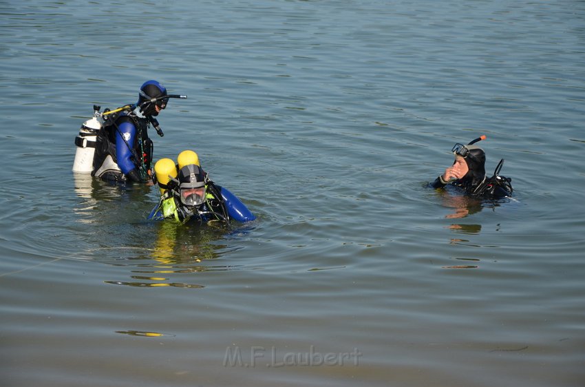 PWasser Einsatz BF FF Koeln Troisdorf Rotter See P148.JPG